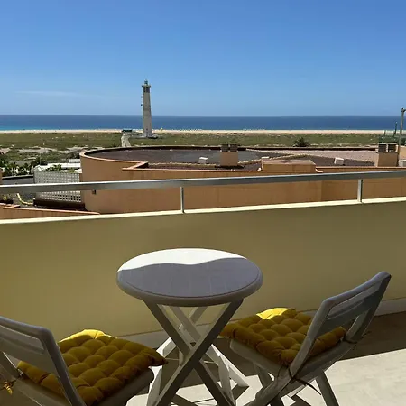 Faro Y Playa 公寓 *